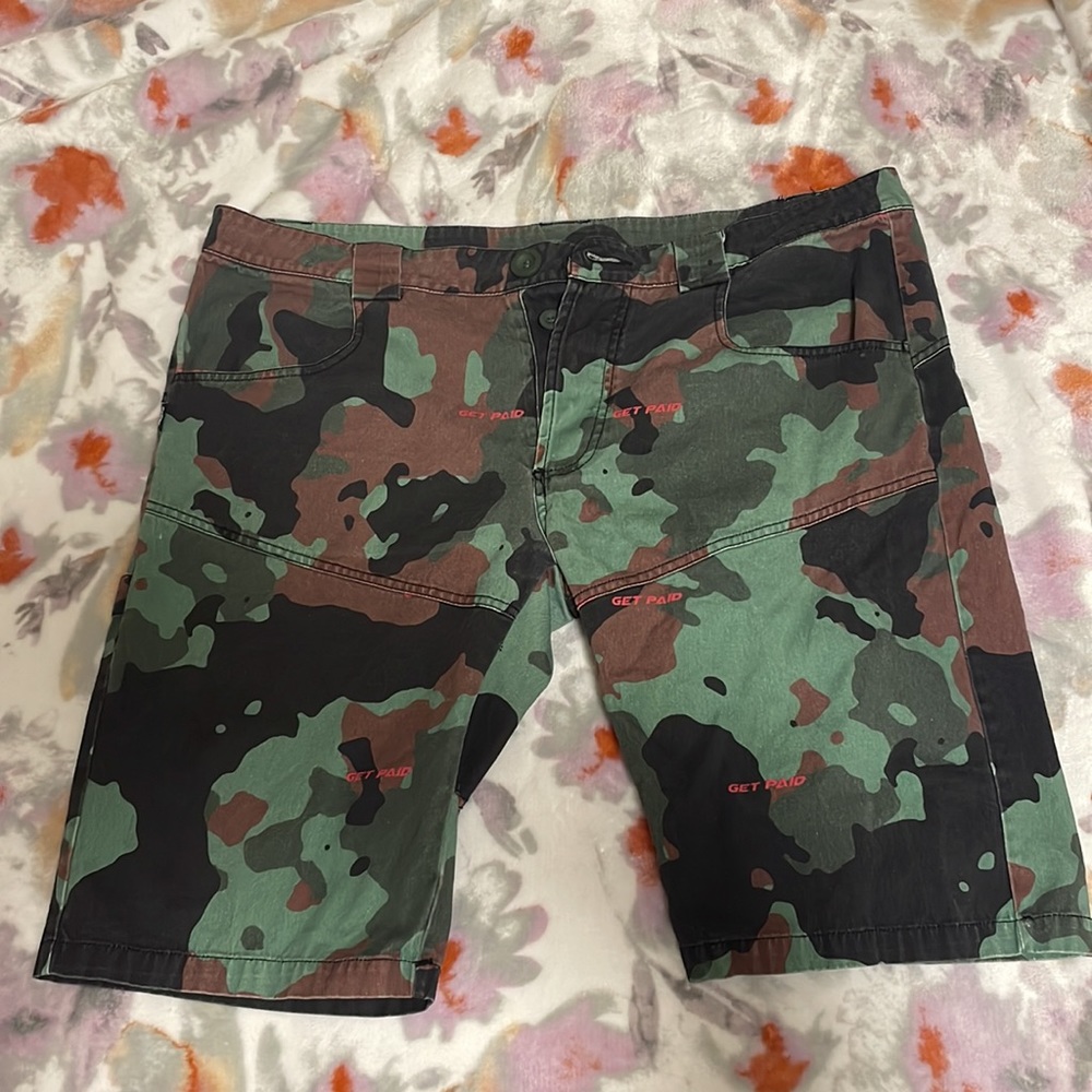 “Get Paid” Men’s Camo Shorts